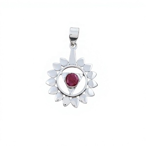 Colgante de Plata de Ley Hecho a Mano con Rubí Natural, Forma Redonda, Unisex, Encuentra Fabricante de Joyería al por Mayor - Product Image 1