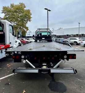 Camión Tractor de Servicio Pesado para Larga Distancia, 6x4, Cabina con Cama, Diésel, para Transporte de Mercancías a Granel - Product Image 2