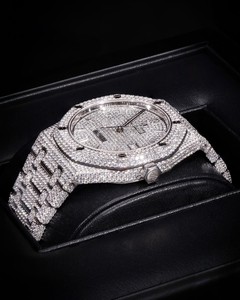 Montre de sport de luxe pour homme en acier inoxydable avec moissanite VVS, pierres de couleur D, design octogonal élégant, artisanat haut de gamme - Product Image 6