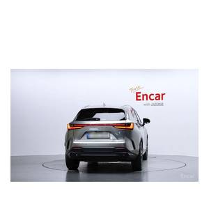 Lexus NX Premium 2024 con Cámara Trasera, Asientos de Cuero, Volante a la Izquierda, Techo Solar, 2.5L, 37,908 km, 11 Meses de Uso - Product Image 4