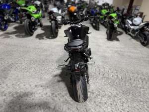 Producto TOP USADO en Perfectas Condiciones 2025 Yamaha MT-09 LISTO PARA CORRER - Product Image 5