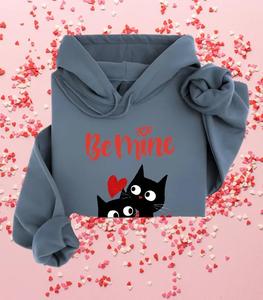 Sudadera con capucha Be Mine Cats |   Gato Corazón de San Valentín - Product Image 4