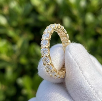 Bague de Mariage Classique pour Femme avec Diamant de Laboratoire Taille Radiant 2.00 CTS. Bague d'anniversaire empilable plaquée or avec motif de feuilles en grappe