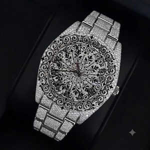 AMBER JEWELS นาฬิกาควอทซ์ผู้ชายสุดหรู หน้าปัดอะนาล็อกประดับเพชรทอง คริสตัลแซฟไฟร์ ตัวล็อคแบบพับได้ 46 มม. 3BAR กันน้ำ - Product Image 1