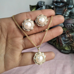 Ensemble de pendentifs en perles d'eau douce naturelles plaquées or, fournisseur en gros en Inde - Product Image 1