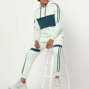 Conjunto Deportivo Premium para Hombre, Estampado, Transpirable, Estilo Urbano, 2 Piezas, 100% Algodón Felpa, Ecológico, Venta al Por Mayor de Fábrica - Product Image 4