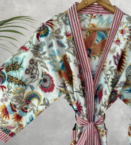 Bata de algodón floral para mujer, kimono ligero y suave para la playa - Product Image 1