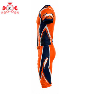 Ensemble d'uniformes de football respirants 100 % polyester orange et bleu marine pour hommes, tenue de sport personnalisée, service OEM MUDASSAR pour les entreprises de vêtements - Product Image 5