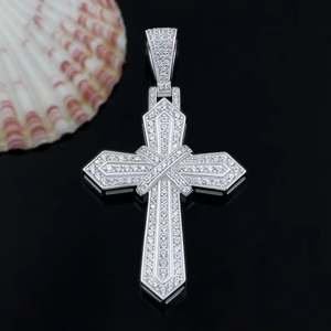 Pendentif Croix en Moissanite, Argent 925 Plaqué Rhodium, Sertissage Canal, Coupe Ronde Brillante, Breloque Religieuse Unisexe - Product Image 6