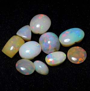 Ópalo Etíope Natural, Corte Ovalado, Certificado IGI, Corte Ovalado/Cojín con Juego de Colores - Product Image 4