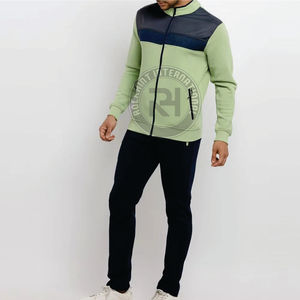 Conjunto Deportivo de Poliéster y Algodón, Tejido Suave y Transpirable, Ajuste Cómodo, Diseñado para Entrenamiento Deportivo y Uso Casual - Product Image 3