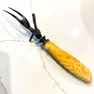 Antique Sterling Marshall Field & Co Lee Celluloid French Meat <b>Fork</b> With Alligator Grip - Product Image 5