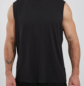 Débardeurs de sport pour hommes personnalisés de haute qualité, respirants, en polyester uni, pour la gym, la course et l'entraînement – Vente en gros - Product Image 3