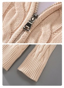 เสื้อสเวตเตอร์ไหมพรมถักลายเคเบิ้ลสีเทาสำหรับผู้ชาย คอซิป 1/4 ป้องกันการหดตัว แขนยาว สีพื้น ใส่ได้ในฤดูใบไม้ร่วง ผลิตจากขนสัตว์ 100% แบบถักมาตรฐาน - Product Image 6