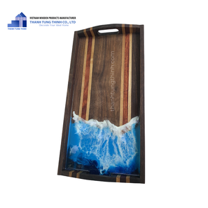 Plateau de service en bois et époxy de forme personnalisée avec poignée, multi-formes, écologique, sans danger pour les aliments, fabriqué au Vietnam - Product Image 3