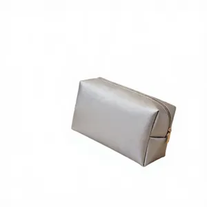 Bolsa de Amenidades Premium Económica, Impermeable, de Piel Sintética, con Cierre, para Hoteles de Lujo, con Logotipo Personalizado, Regalo de Bienvenida para Huéspedes, Pedido al por Mayor, ORKID - Product Image 1
