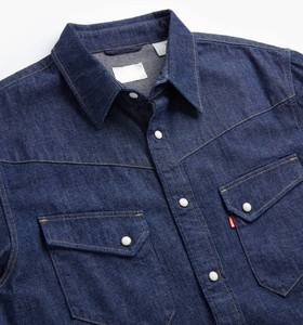 Chemise en denim bleu foncé pour homme, manches longues, coupe classique, col rabattu avec poches, style décontracté, 100% coton - Product Image 4