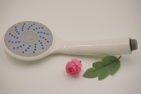 Accessoire de robinet de salle de bain à économie d'eau haute pression OEM-Pommeau de douche à effet pluie en ABS blanc Type de douche à main