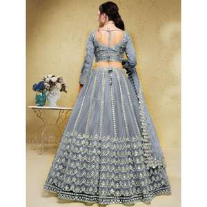 Excelente ropa de boda de red de trabajo de lámina gris Lehenga Choli con Dupatta - Product Image 3