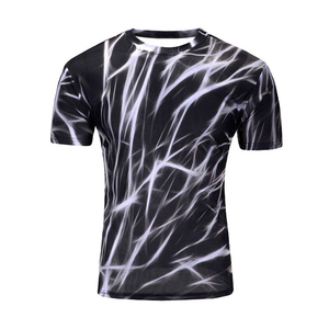 T-shirt imprimé à manches courtes pour homme, coupe ajustée, séchage rapide, col rond, design sportif, impression par transfert par sublimation, polyester tricoté - Product Image 1
