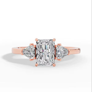 Anillo Radiante Trio de Alta Calidad con Diamante Cultivado en Laboratorio con Corte Media Luna, Oro de 14K, Venta al por Mayor, Fabricante y Proveedor de Joyería Fina OEM - Product Image 1