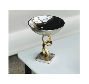 Unique Design <b>Chocolate</b> Bowl In Aluminium Silver And <b>White</b> Color Home And Hotelware Serving Bowl With Legs - Product Image 4