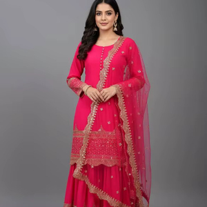 Conjunto de Traje Sharara Moderno para Mujer, para Bodas y Diwali, con Sharara de Corte Amplio y Dupatta con Borde de Encaje en Seda Ryon de Alta Calidad - Product Image 1