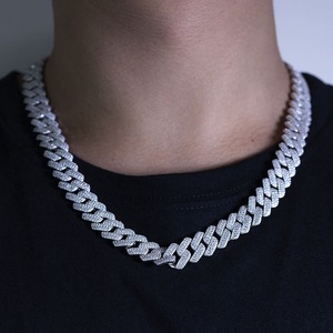 Collar de Cadena Cubana de Moissanita con Aspecto de Diamante, Joyería Hip Hop de Exportador Indio, con Estructura Resistente y Brillo Intenso, en Venta - Product Image 1