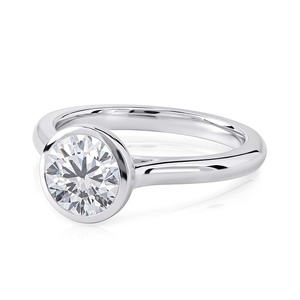 Bague de fiançailles solitaire en or blanc avec diamant de laboratoire taille brillant rond de 3,30 carats serti clos, bijoux fins pour mariage - Product Image 4