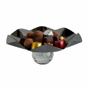 Tazón de chocolate de metal plateado pulido de primera calidad para exhibir dulces y postres, ideal para eventos y ocasiones especiales, al mejor precio. - Product Image 5