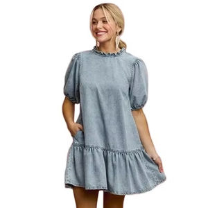 Vestido Corto de Mezclilla con Mangas Cortas y Volantes SO ME - Product Image 1