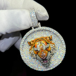 Collier de luxe avec pendentif tête de tigre en argent 925, micro-pavé de moissanite, design animal, style hip-hop, plaqué rhodium, unisexe, pour usage quotidien - Product Image 1