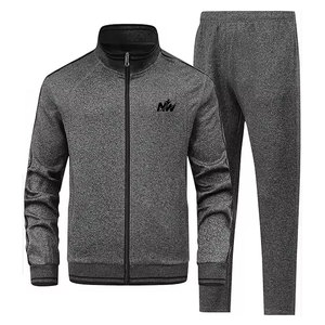 Chándal para hombre de tela de alto rendimiento con diseño flexible, ideal para entrenamientos en el gimnasio, correr y uso diario en un estilo de vida activo. - Product Image 1
