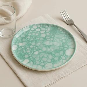 Ensemble d'assiettes en céramique texturée émail émeraude, finition richement mouchetée, résistance durable, parfait pour la décoration de table contemporaine - Product Image 6