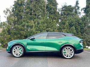 2025 Lo Tu s El Et Re SUV Eléctrico Completo con Tracción en las Cuatro Ruedas, Batería de Litio, Asientos de Cuero R18, Cámara, 50kW, 515KM de Autonomía - Product Image 6