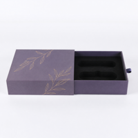 Boîte cadeau rigide portable violette avec motif feuille d'or, boîte cosmétique à couvercle coulissant avec insert en mousse éponge/EVA, logo personnalisé