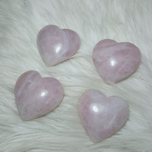 Venta al por mayor 4x4x2 cm Natural Indonesia cuarzo rosa corazón alta calidad pulido jaspe piedras preciosas para la curación artesanía cristal - Product Image 2