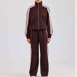 Conjunto Deportivo de Invierno para Hombre con Logotipo Personalizado OEM/ODM, 2 Piezas, 100% Algodón Orgánico Ecológico, Sudadera con Cremallera a Prueba de Viento y Pantalones Deportivos - Product Image 1