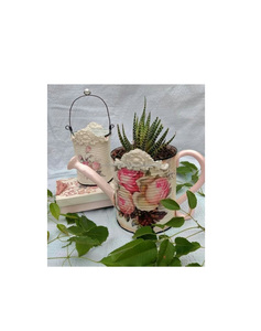 Bidon d'eau galvanisé imprimé en émail personnalisé avec des œuvres d'art florales en fleurs utilisées dans les boutiques de mise en scène à domicile ou de plantes - Product Image 1