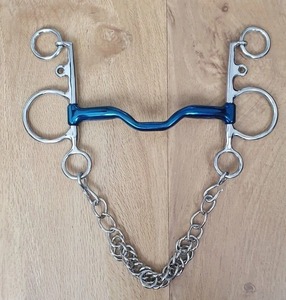Bocado para Caballo de Acero Inoxidable Azul con Diseño de Cadena para Uso Ecuestre, 100% de la Mejor Calidad en Artículos Ecuestres - Product Image 2