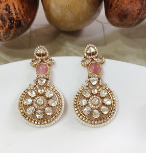 Impresionantes Pendientes de Moissanita Chapados en Oro de Latón de Primera Calidad para Mujeres y Niñas, Colección de Moda para Fiestas - Product Image 2