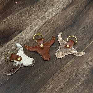 New Personalized Cute Cow <b>Head</b> Design Key Chain Cowhide Leather Round Key Ring Cowboy <b>Style</b> Charm Wholesale Keychains for Unisex - Product Image 5