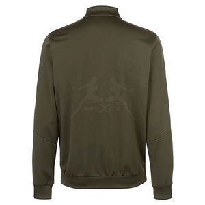 Survêtement de sport actif avec tissu à séchage rapide et maintien extensible, élégant et performant - Product Image 4