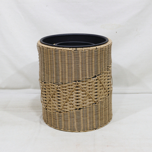 Maceta de Plástico con Cilindro Metálico, Estilo Mimbre, para Decoración de Jardín y Patio Exterior, en Oferta - Product Image 5