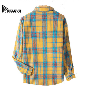 เสื้อเชิ้ตชายลายตารางแขนยาวมีกระเป๋าหน้า สไตล์ลำลอง กระดุมผ่าหน้า ขายส่ง เสื้อคุณภาพสูงสำหรับฤดูใบไม้ร่วง - Product Image 2