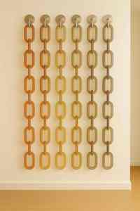 Sculpture murale en chaîne de maillons pour décoration intérieure, installation verticale en acrylique, rideau en résine multicolore - Product Image 2