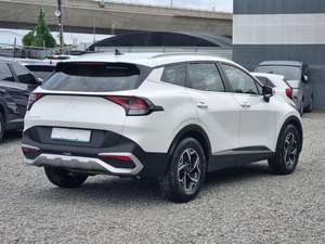 Blanc 2022 pour Sportage, voitures d'occasion, SUV 5 portes, transmission automatique, sièges en cuir, phares à LED pour la circulation urbaine - Product Image 2