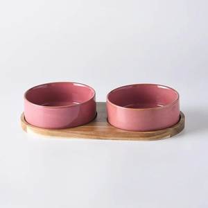 Tazón de Cerámica Personalizado para Mascotas, Perros y Gatos, con Opciones de Forma, Tamaño, Color, Logotipo y Patrón, Construcción Duradera - Product Image 1