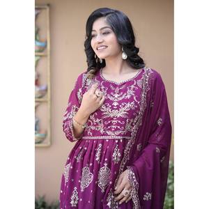 Conjunto Dupatta hermoso y parte inferior superior de ropa de fiesta para mujer de diseñador - Product Image 2