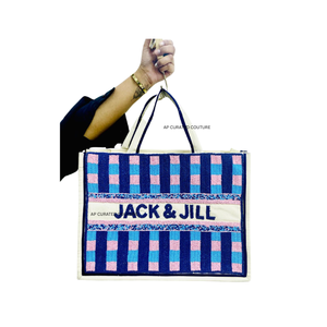 Sacs fourre-tout artisanaux perlés pour les jours de match, avec des designs personnalisés, dotés de poignées en toile et de modèles en toile de coton monogrammée. - Product Image 6